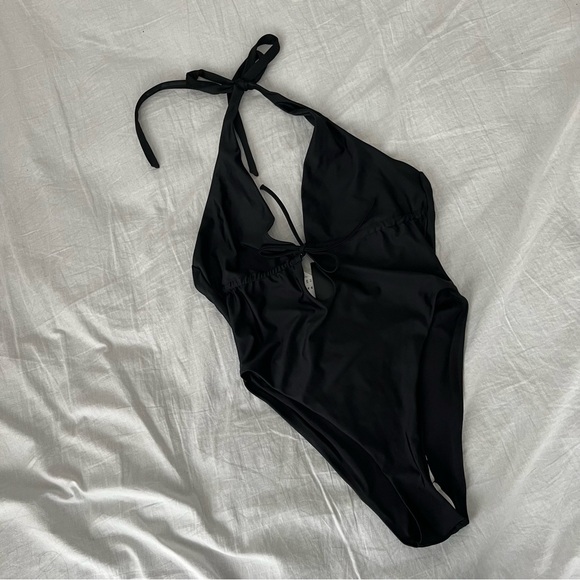 ❤️ H&M High Leg Halter Backless Ruched One Piece Swimsuit - Black, Size M - Picture 5 of 9